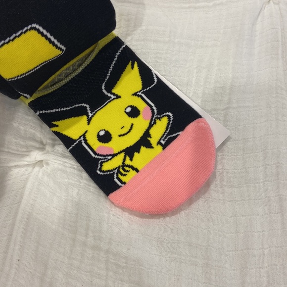 Pokémon No-Show Socks - Picture 7 of 9